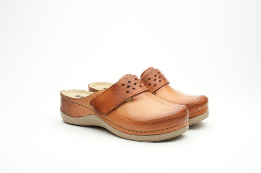 Lara | anatomic footwear | CLOGSS anatomic footwear.