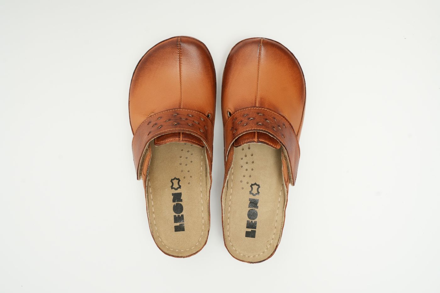 Lara | anatomic footwear | CLOGSS anatomic footwear.