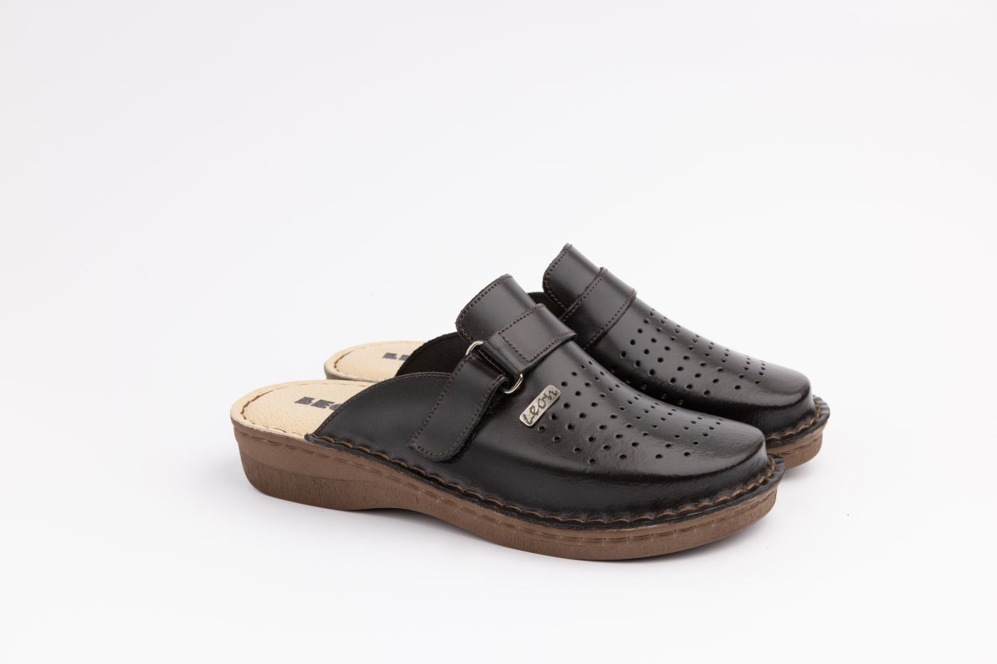 Thomas | anatomic footwear | CLOGSS anatomic footwear.