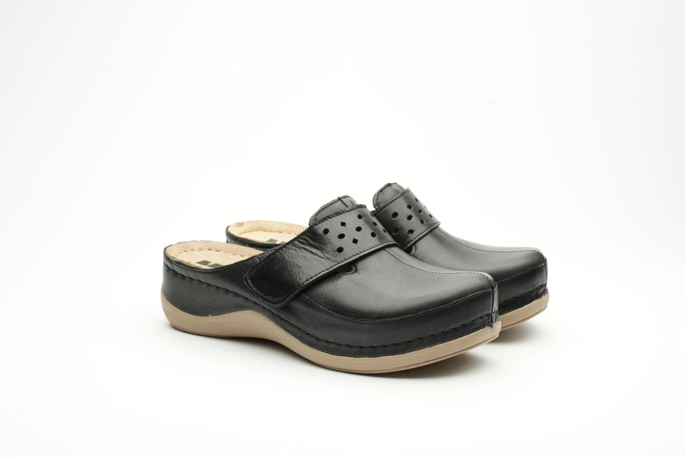 Lara | anatomic footwear | CLOGSS anatomic footwear.